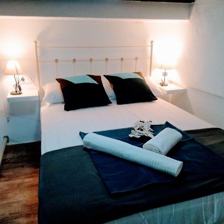 Wish Suite Barrio De Leon En Triana Sevilla Buitenkant foto